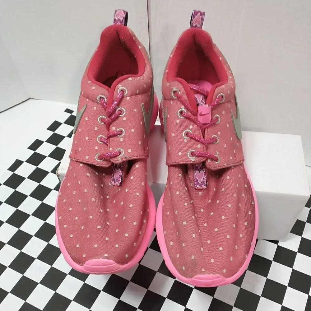 NIKE ROSHE ONE PRINT GIRLS YOUTH SHOES 677784 606 SIZE 7Y